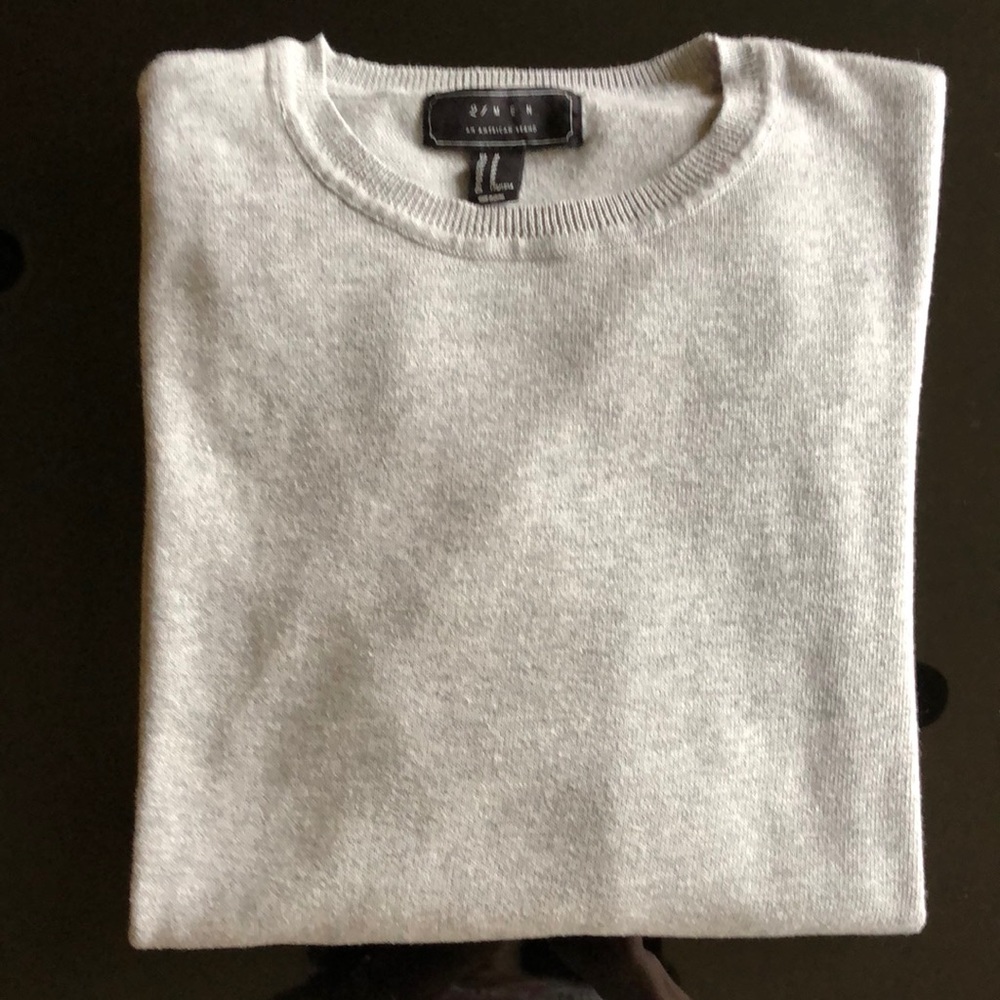 Forever 21 Men Crew Neck Sweater.